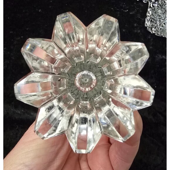 Vintage Clear Cut Crystal Salt Pepper Shakers Diamond Pattern Faceted Bases - Picture 6 of 6